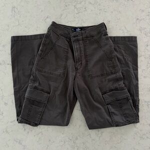 Hollister Women’s Charcoal Cargo Pants